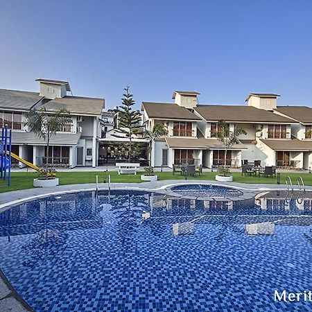 Meritas Adore Resort Lonavala Kültér fotó