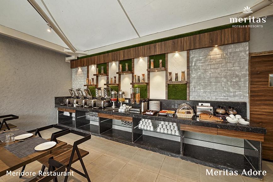 Meritas Adore Resort Lonavala Kültér fotó